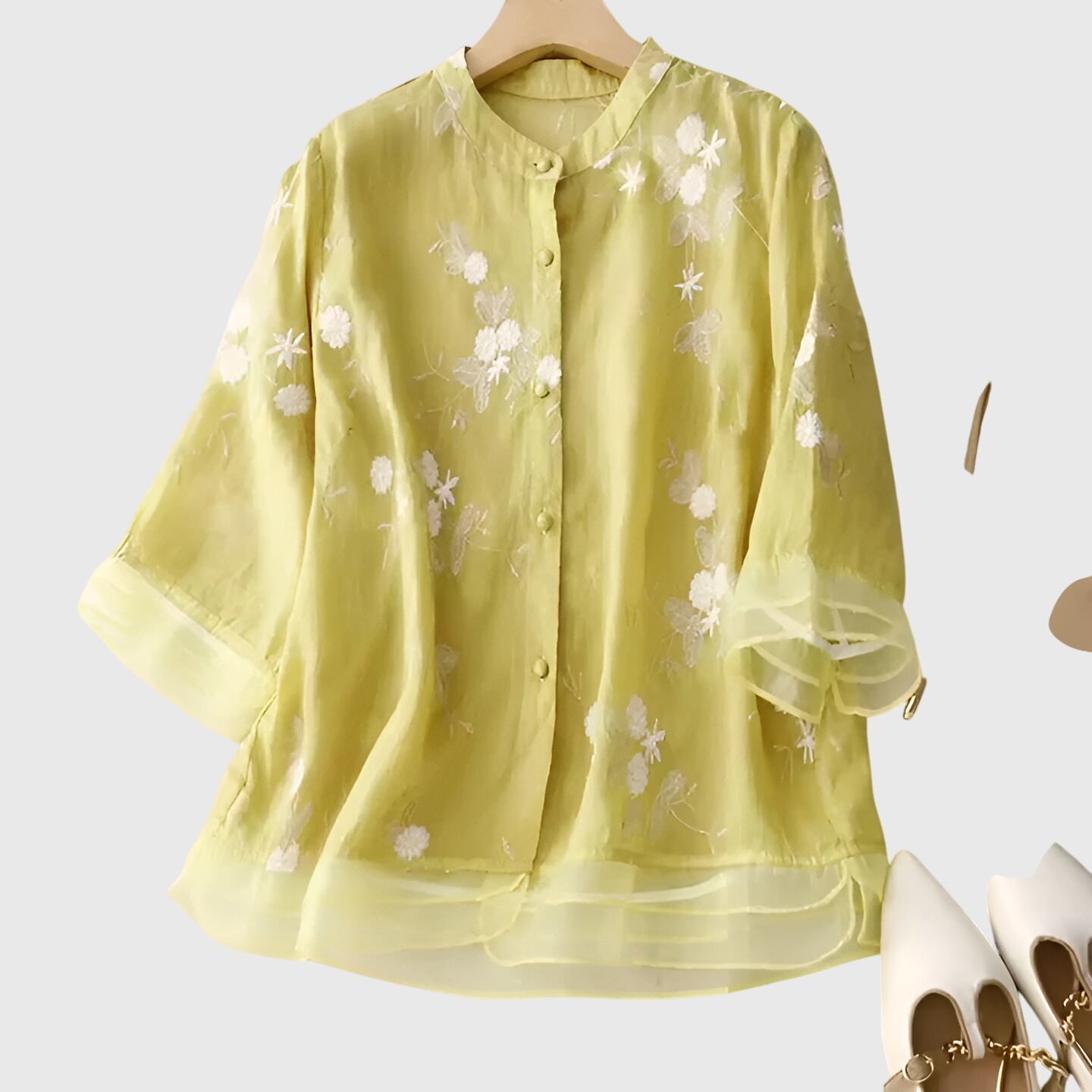 Van Elst Mode® | Nellie Elegante Top met Geborduurde Bloemen
