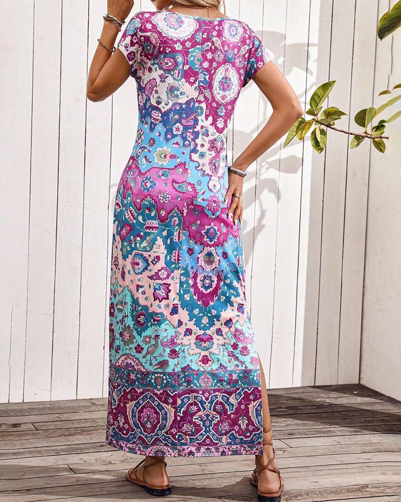 Van Elst Mode® | Kleurrijke casual jurk met print en splitten