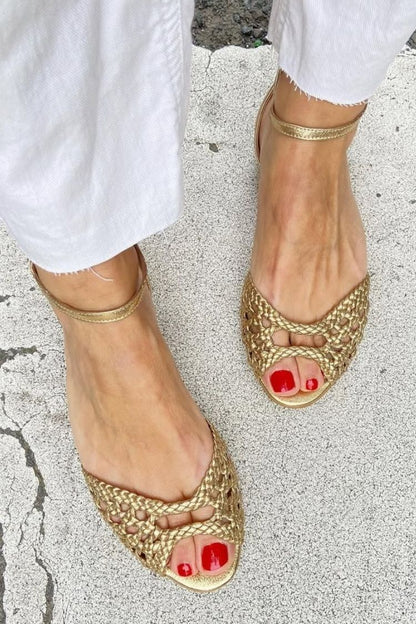 Van Elst Mode® | Gevlochten Gouden Sandalen