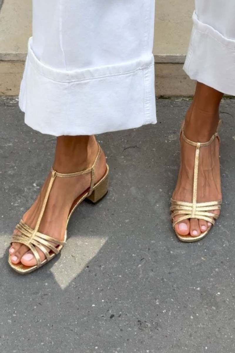 Van Elst Mode® | Gouden Sandalen Dagelijkse Elegantie