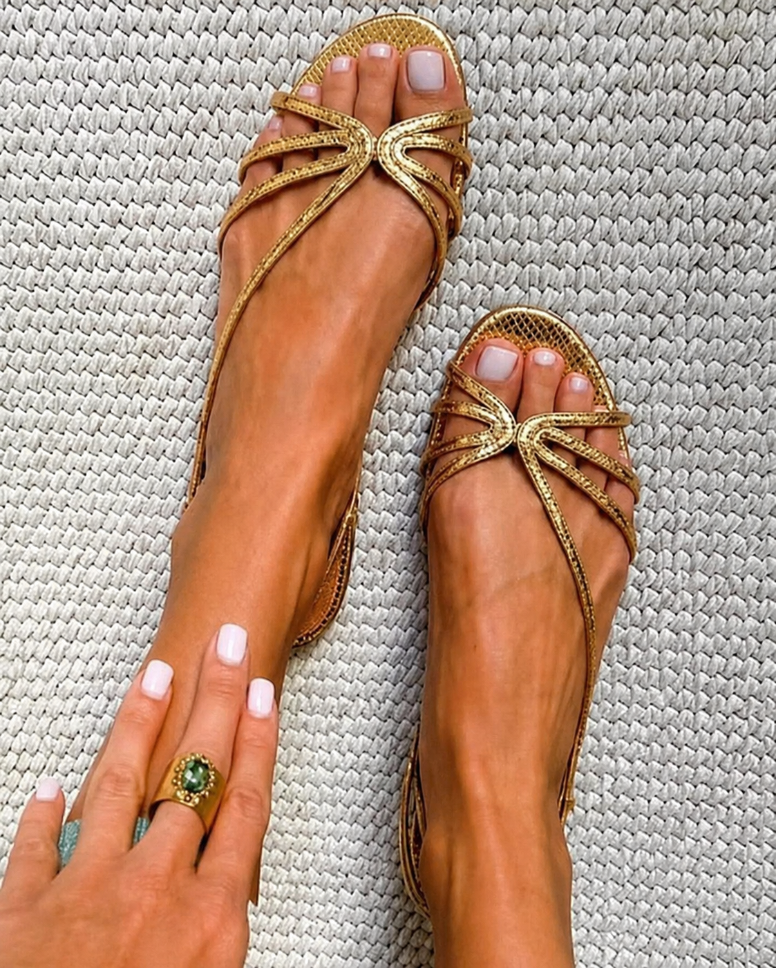 Van Elst Mode® | Zomerse elegante gouden sandalen