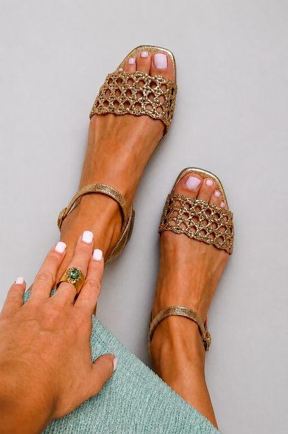 Van Elst Mode® | Zomerse charme gouden sandalen