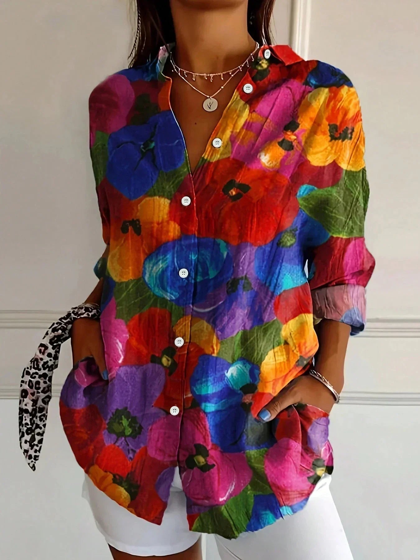 Van Elst Mode® | Kleurrijke blouse met speelse print