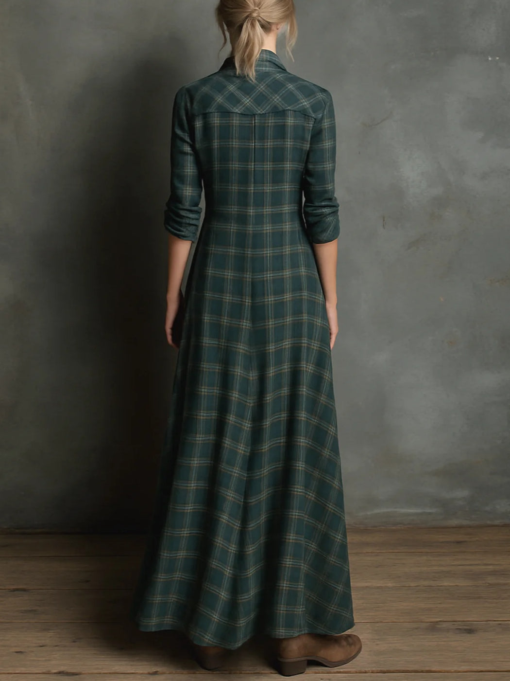 Van Elst Mode® | Lange jurk met groene geruite revers